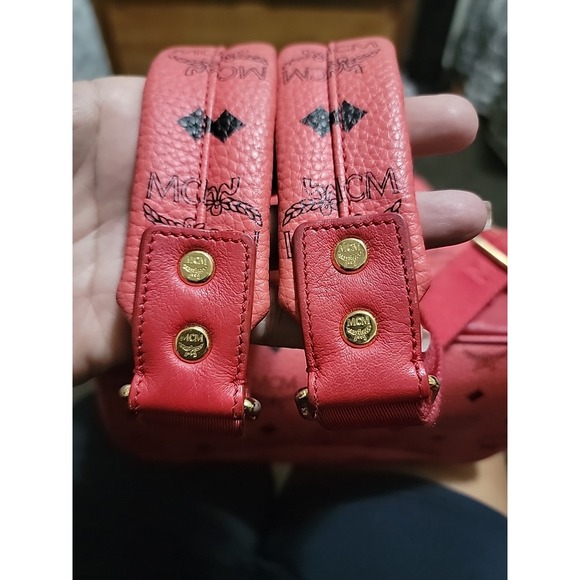 MCM Stark Side‎ Studs Backpack in Visetos, in a pink Salmon color - Picture 6 of 13